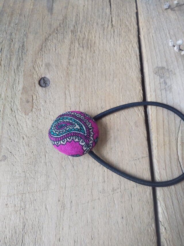 くるみボタンヘアゴム