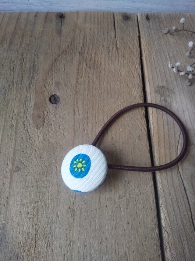 くるみボタンヘアゴム