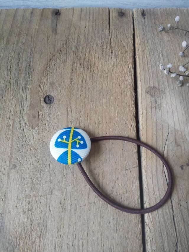 くるみボタンヘアゴム