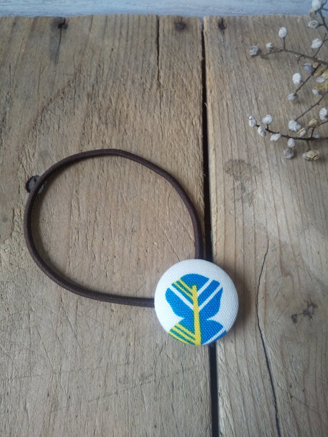 くるみボタンヘアゴム