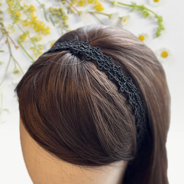 長さ調節OK！幸せクローバーモチーフ✤タティングレースとビーズのヘアバンド✤Black×Black Mサイズ