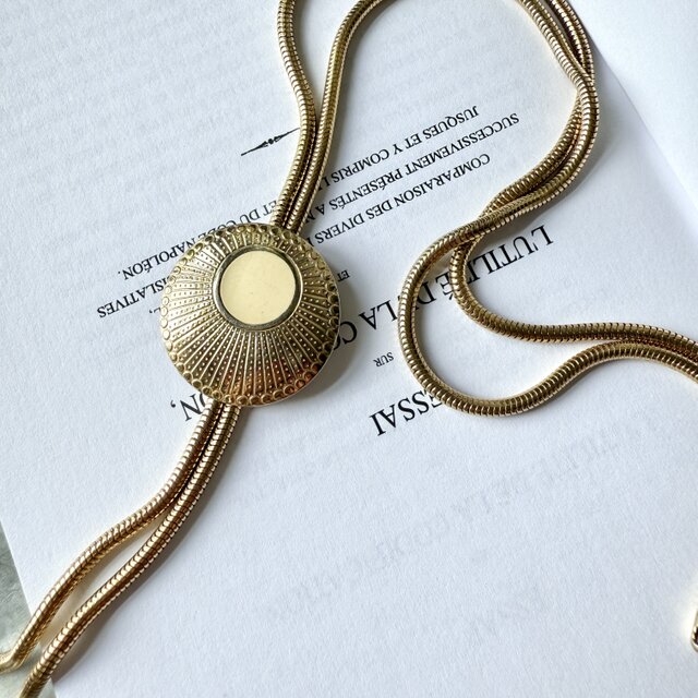 N292-ヴィンテージネックレス U.S.A. Geometric Disc Gold Tone