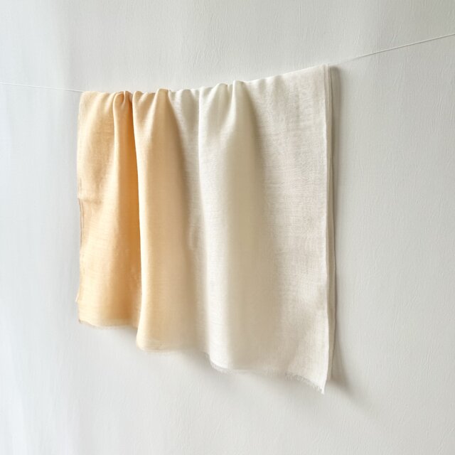 金木犀＊さらウール＊WOOLSILK＊花葉色×淡黄色＊手染ウールシルク