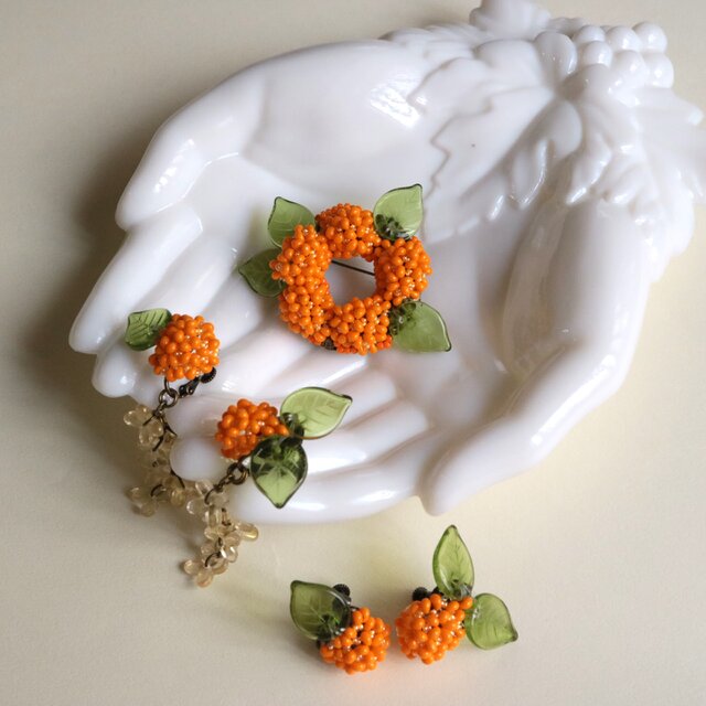 金木犀のイヤリング | iichi 日々の暮らしを心地よくするハンドメイド