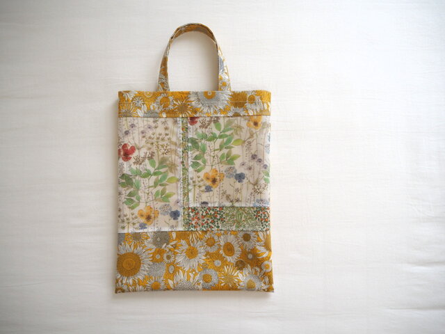 リバティ ラミネートA4縦長パッチワークバッグ イエロー系 | iichi