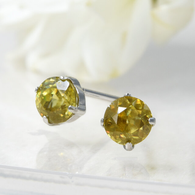 プラチナ900 スフェーン ピアス CK061CIBSN