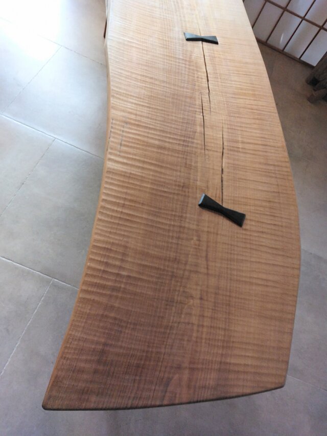 樫・自然木のベンチ 一枚板 | iichi 日々の暮らしを心地よくする