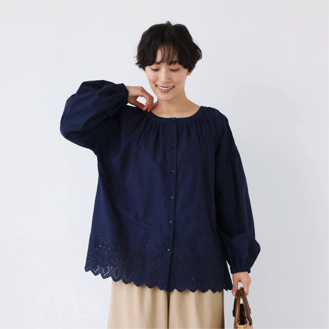 【新品タグ付き】25SS ヌキテパ コットンレースブラウス ネイビー 繊細なスクラップ刺繡が華やか】オールシーズン愛用できる綿素材レース
