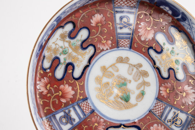 大聖寺伊万里 金襴手唐華文四寸皿 明治時代 E1393B 個体A