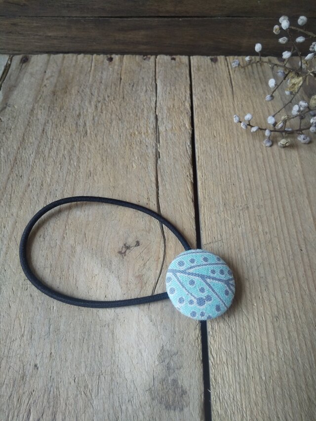 くるみボタンヘアゴム