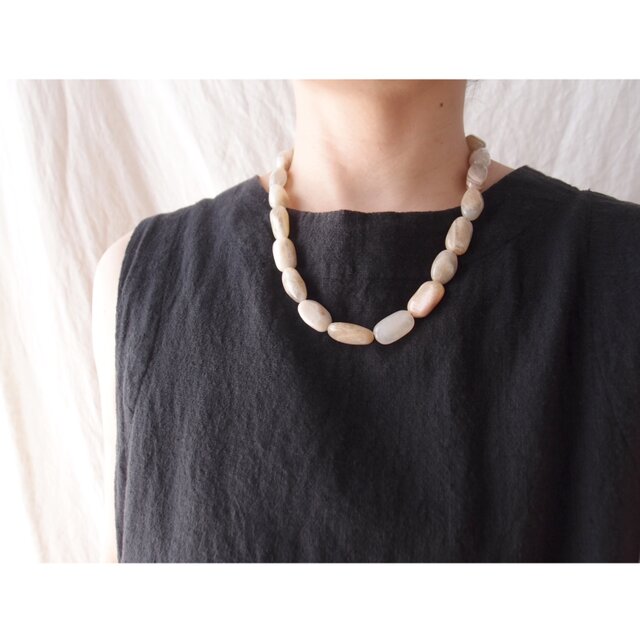 Moonstone Necklace／ムーンストーンネックレス（Beige）