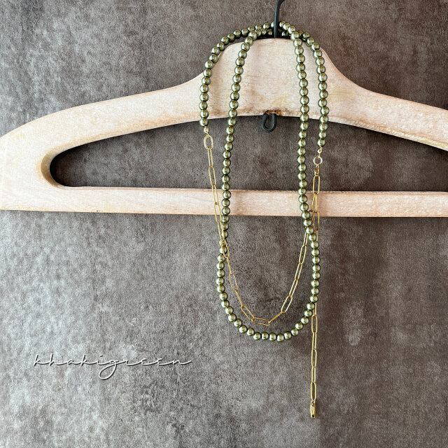 カラー ガラス パール と チェーン の ネックレス ・ カーキグリーン