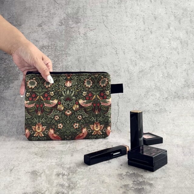 フラットポーチ【通帳入れにぴったり】ウィリアムモリス/通帳やカード・母子手帳・旅行・お薬手帳/スッキリかさばらない