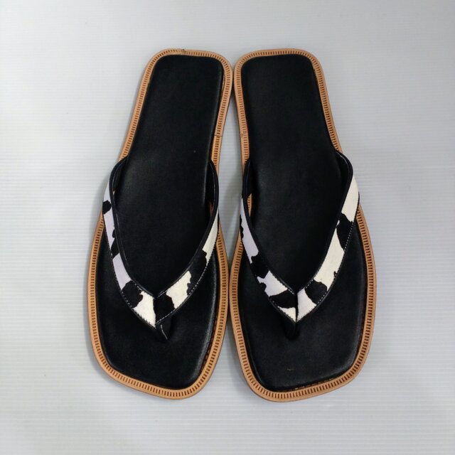 本革ハラコ毛皮ビーチサンダル　無料サイズ調整可　　外反母趾対応可能　大人可愛い本革サンダル　22cm～26cm