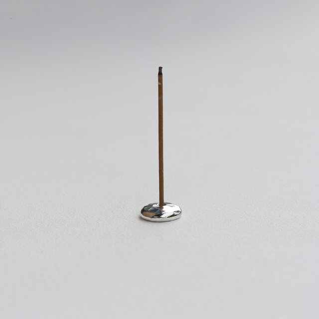 きらりとした錫のお香立て 単品 | iichi 日々の暮らしを心地よくする
