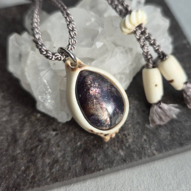 鹿の角 アイオライトサンストーンのペンダント#3