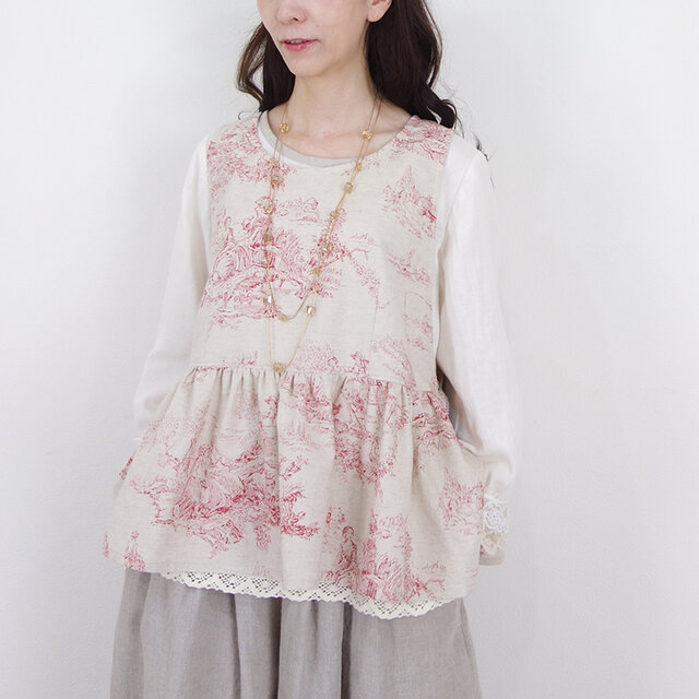 [予約販売] コットンリネン・トワルドジュイの脇リボンペプラムプルオーバー（ベスト風）