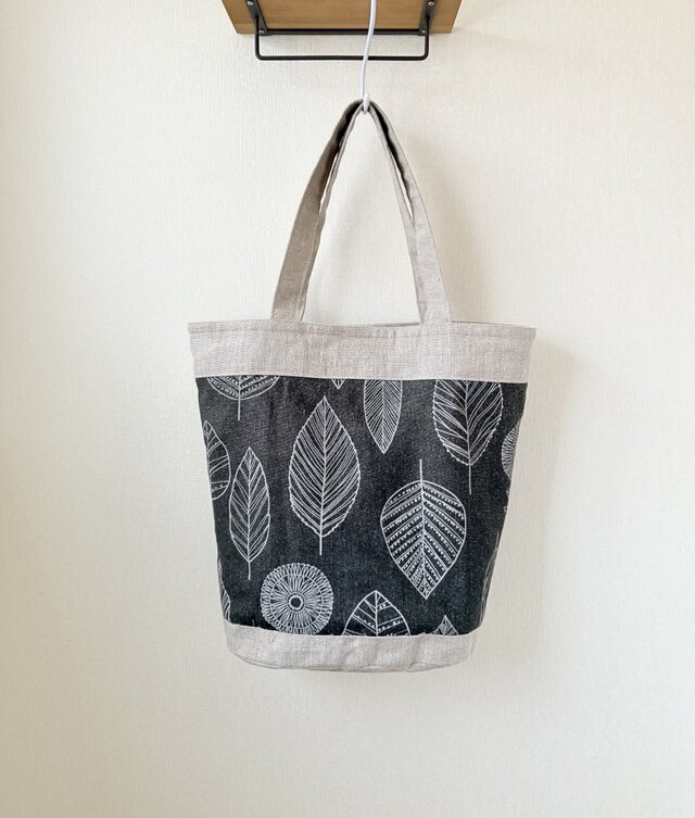 リネンのトートバッグ（リーフ）