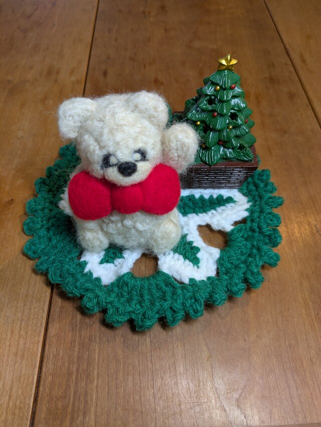 受注制作】クリスマス 真っ赤なりぼんのくまちゃん（羊毛