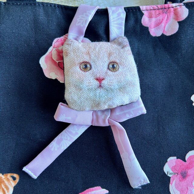大人かわいいお花と猫ちゃんのトートバッグ コットン 猫 リボン flower