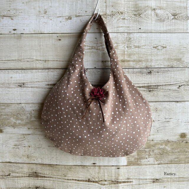 大人かわいいダリアとコーデュロイのくったりサブバッグ　コーデュロイ　コットン　スエード調リボン　ダリア　flower