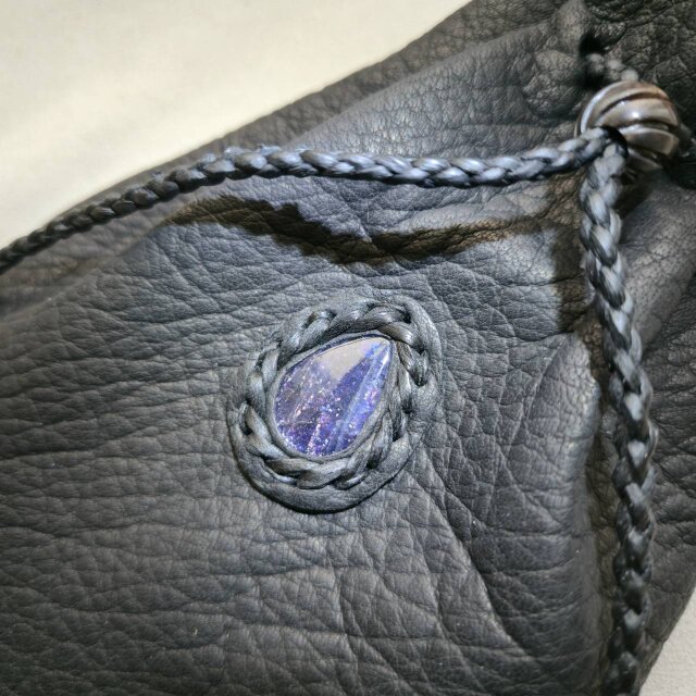 鹿革の巾着 アイオライトサンストーン 鹿革の巾着 アイオライトサンストーン | iichi 日々の暮らしを心地よく