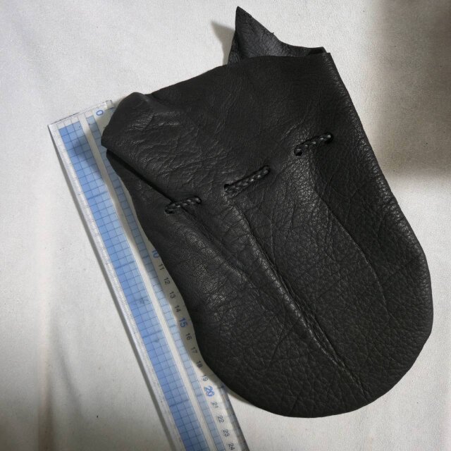 鹿革の巾着 アイオライトサンストーン | iichi 日々の暮らしを