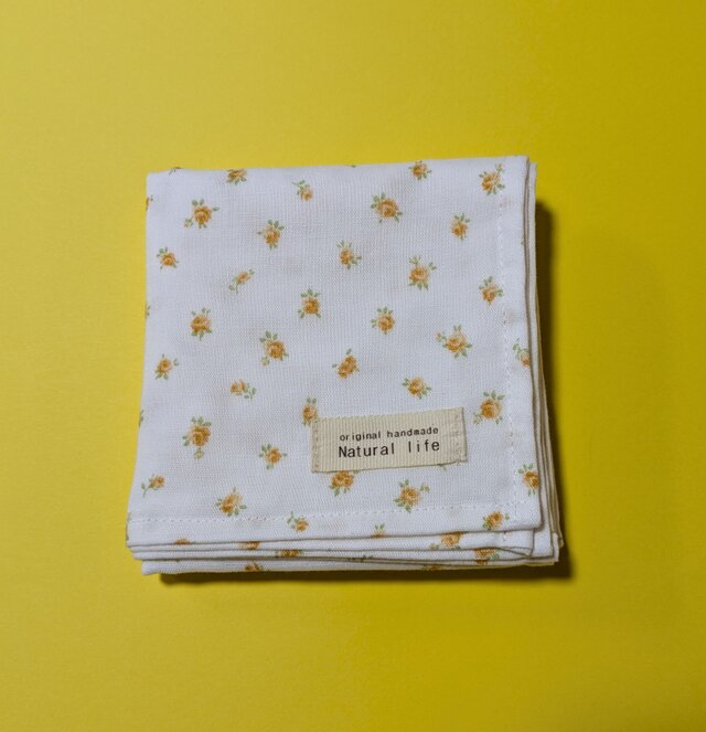 PURE*Wガーゼハンカチ*小バラ柄 イエロー  Natural life 50*50