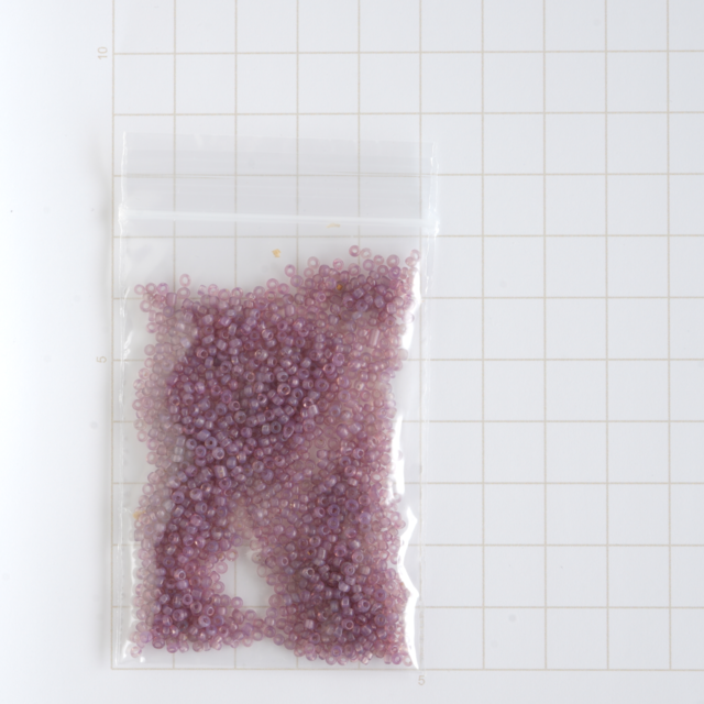 (7g) フランス製 アンティーク シードビーズ 12/0 スモーキーピンク
