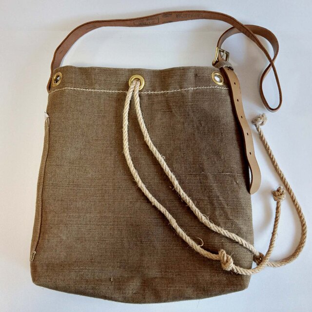 Sam 1850 チェコスロバキア軍 ショルダーバッグ 美品 激レア 軍用 軍物 軍モノ ミリタリー ビンテージ DEAD STOCKCzech Army Mini Shoulder Bag チェコ軍 ミニ