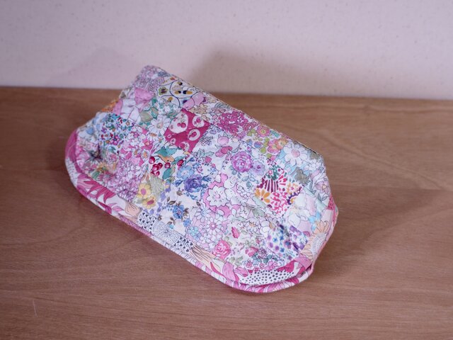 パッチワークキルト リバティ ポーチ | iichi 日々の暮らしを心地よく