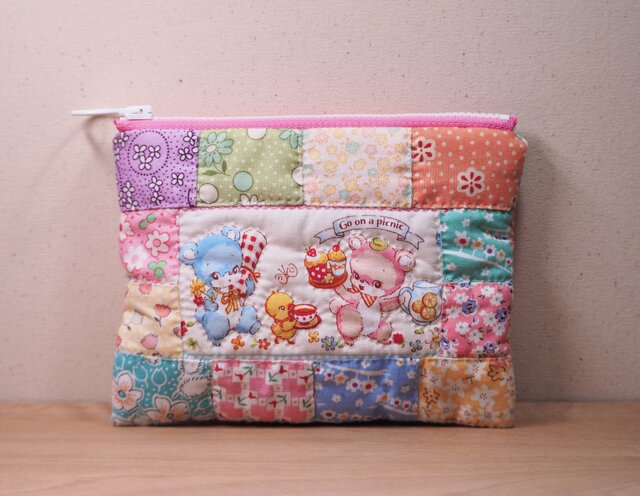 ハンドメイド☆女の子のパッチワークポーチ☆ ハンドメイド☆女の子のパッチワークポーチ☆ D I Y