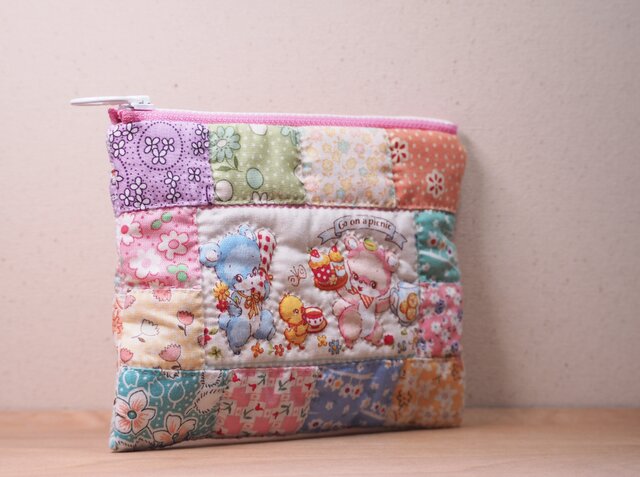 パッチワークキルト アニマル ポーチ | iichi 日々の暮らしを心地よく