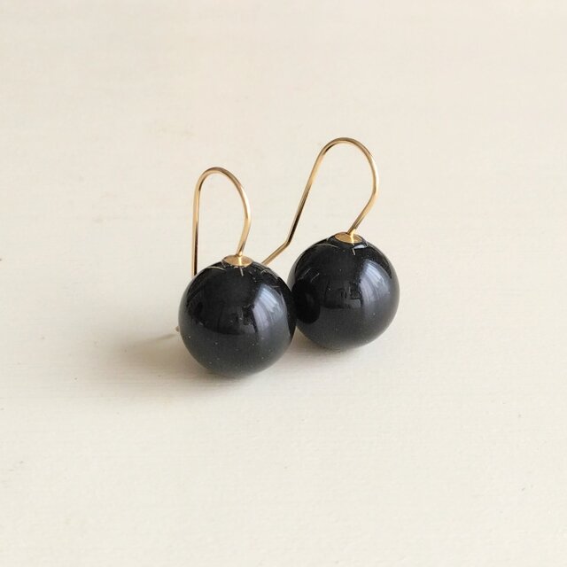 ブラックオニキスキャンディピアス(14kgf) | iichi 日々の暮らしを