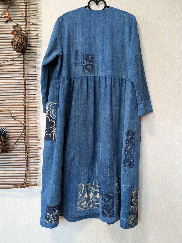 セール⭐︎藍染　紋　古布　リメイク　フレアシルエットワンピース　ゆったりサイズ 藍染 紋 古布 リメイク フレアシルエットワンピース ゆったりサイズ