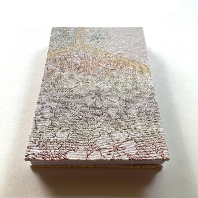 桜光織』 ヴィンテージ正絹帯地御朱印帳 一点作品 B6大判サイズ 桜