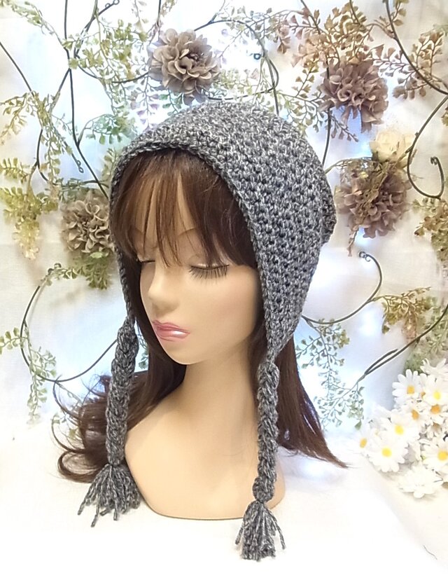 ニット帽 ビーニー 三編み付き ワッチキャップ  グレー