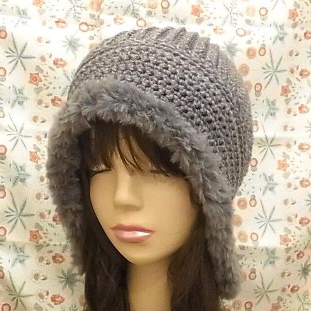 ニット帽 ニットキャップ 秋冬　手編みグレー帽子　