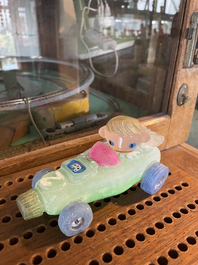 ボトルカー人形