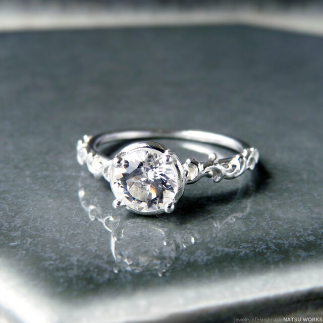 ダンビュライト リング / Danburite Ring