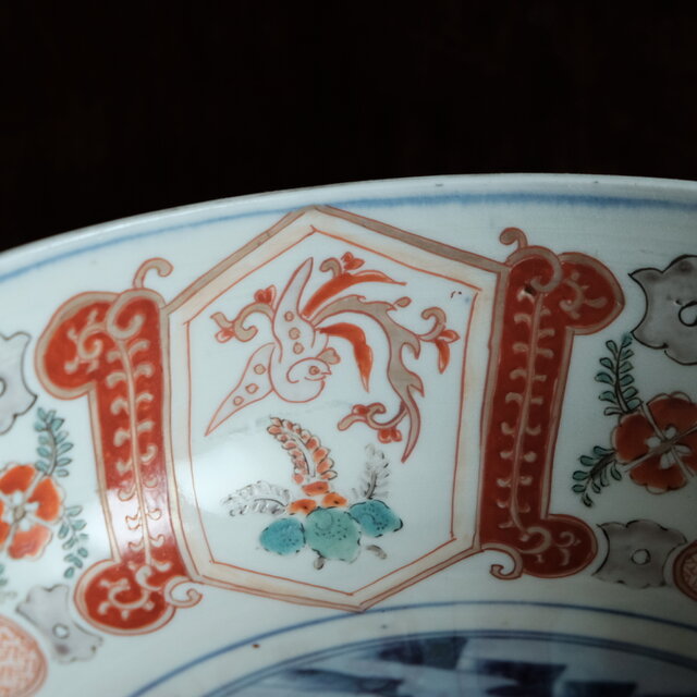 花と獅子◆大明成化年製。伊万里　花文染付火鉢　骨董・antiques 江戸末期 線描きで素敵◇太明成化年製 伊万里 花文染付線描き七寸中皿