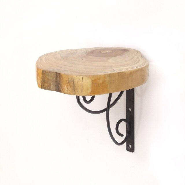 【温泉流木】梨型丸太流木の小さな壁掛けラック飾り棚003 壁掛け棚 ウォールラック 飾り棚