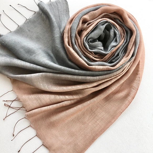 ベイクドカラー＊艶めく大判シルク＊煤竹色× 胡桃染色＊レーヨンシルクストール