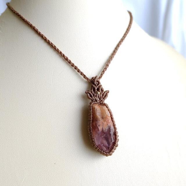 アメジスト ファントム エレスチャル原石 （マダガスカル産