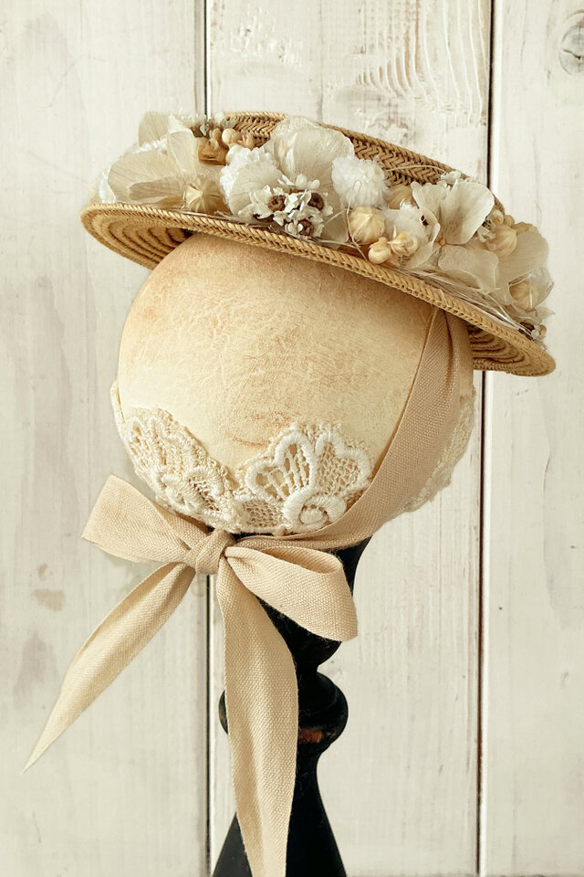 ドール用ドライフラワー付きカンカン帽(ホワイト・内径約6cm)