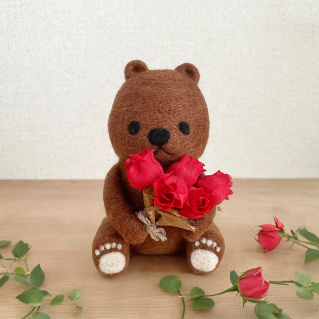 花束に想いを込めて＊羊毛フェルトのくまさんマスコット【受注生産】