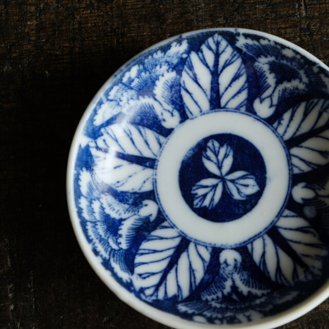 花とリーフ◇時代物 花文印判小皿 骨董・antiques 古道具 丁寧な暮らし