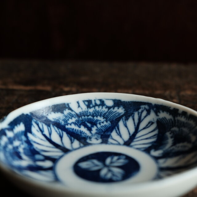 花とリーフ◇時代物 花文印判小皿 骨董・antiques 古道具 丁寧な暮らし