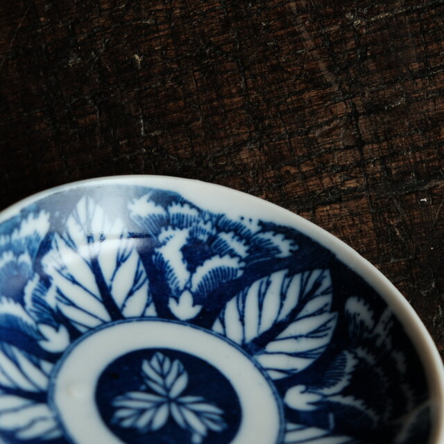 花とリーフ◇時代物 花文印判小皿 骨董・antiques 古道具 丁寧な暮らし