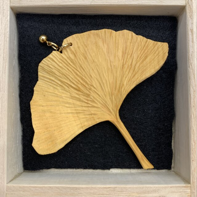 イチョウのピンズ